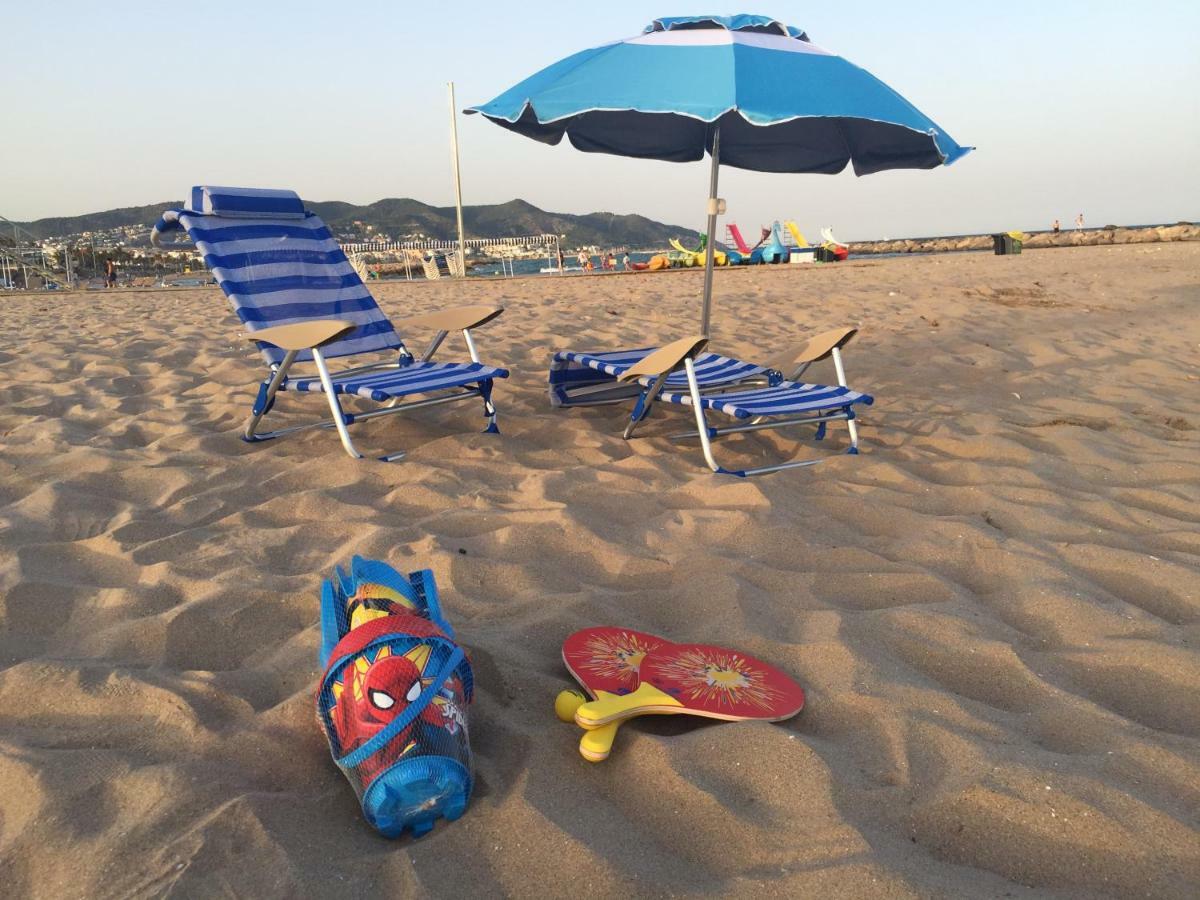 Heart Of Sitges Apartment ภายนอก รูปภาพ